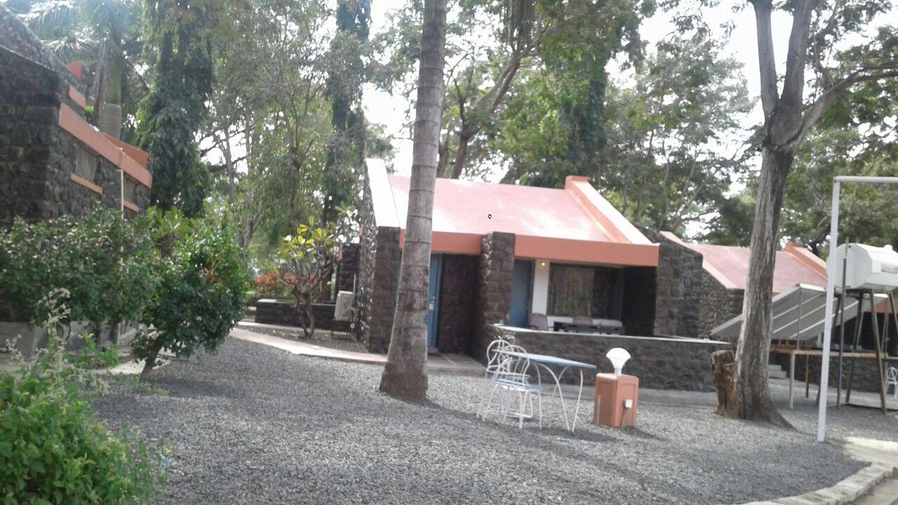 Kailas Resort 2*